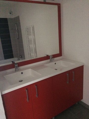 Location Appartement 3 pièces 62m² BEGLES 33130 - Photo 4