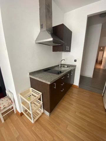 Apartamento de alquiler en Calle Lagunillas, La Merced - Photo 5