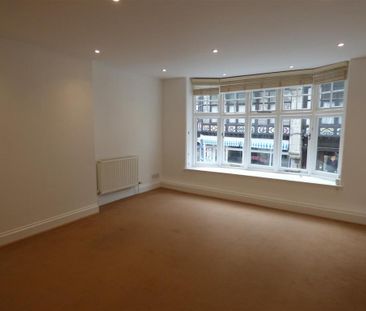 4 bedroom flat to rent - Photo 1