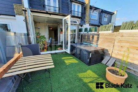 Modern Studio With Terrace & all Bills Included - Photo 5
