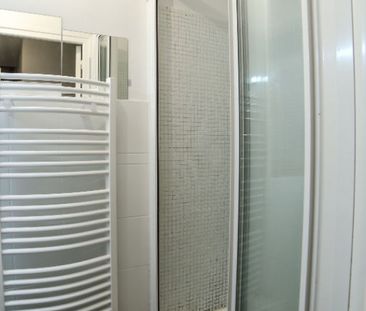 Location Appartement 3 pièces 33m² ROUEN 76000 - Photo 3