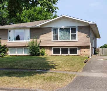 For Lease - 6781 Dawson Street, Niagara Falls, Ontario - Photo 1