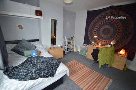 Dennistead Crescent - Photo 3