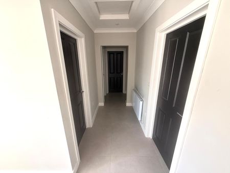 Syke Cluan, Iver - Photo 5