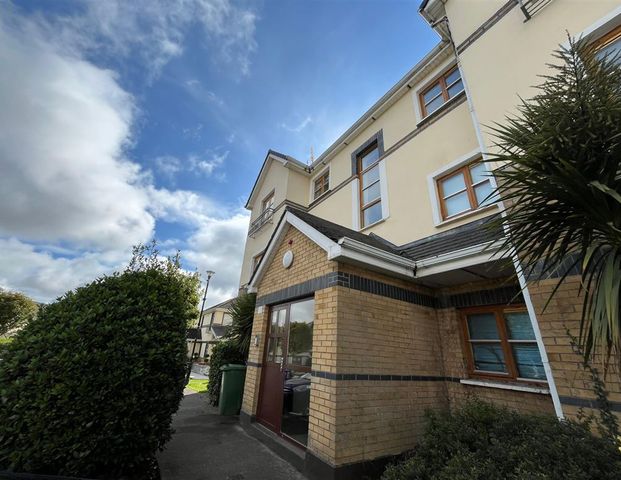 Marlfield Lawn, Kiltipper, Dublin 24 - Photo 1