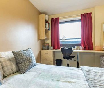 Classic 4 Bed Ensuite - Photo 3