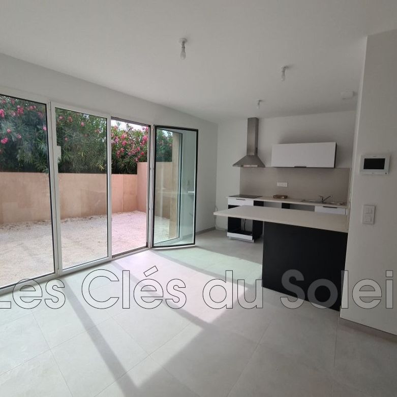 Location Appartement 2 pièces 42m² BANDOL 83150 - Photo 1