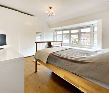 3 bedroom semi-detached house to rent - Photo 5