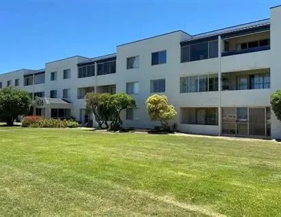 Apartment By the Sea! - Photo 1