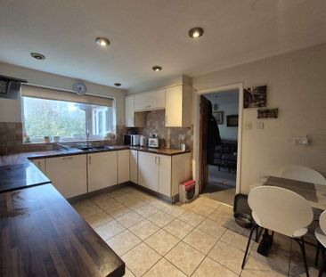 4 bedroom detached house to rent - Photo 5