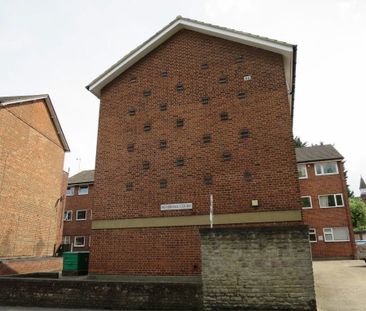 Pembroke Court, Cowley, Oxford - Photo 2