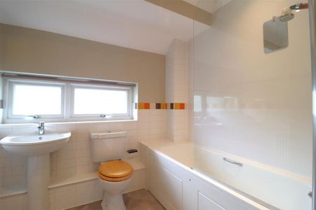 2 bedroom terraced house to rent - Photo 3