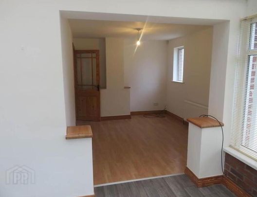 114 Erinvale Avenue, Belfast, BT10 0FP - Photo 1