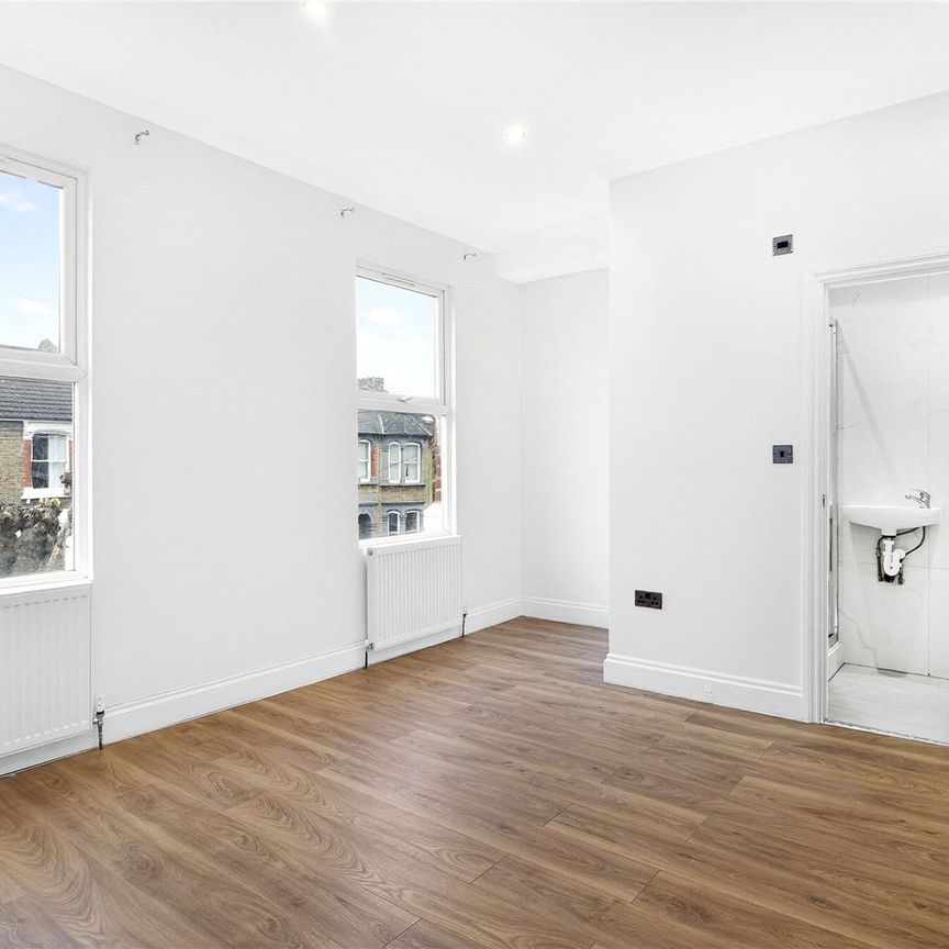 Roding Road, London, E5 0DR - Photo 1