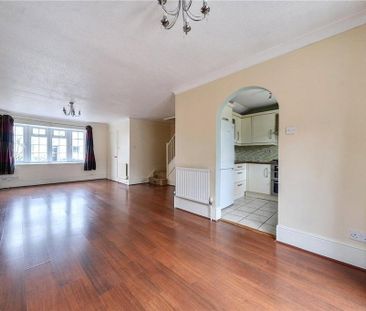 3 bedroom terraced house to rent - Photo 5