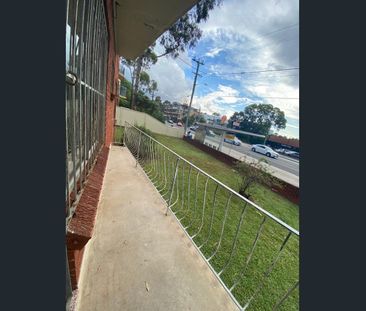 BUS STOP AT DOOR STEP - Photo 4