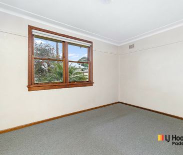 Well Maintained Home In Prime Location - Photo 2