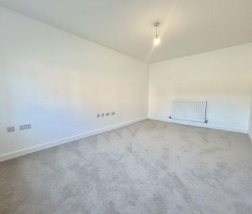 3 bedroom semi-detached house to rent - Photo 6