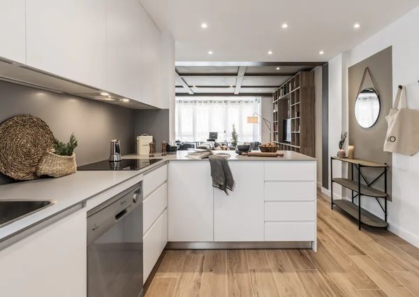 Calle de Manuel Cortina, Madrid, Community of Madrid 28010