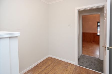 20 Dhu Varren Crescent, Belfast, BT13 3FL - Photo 2