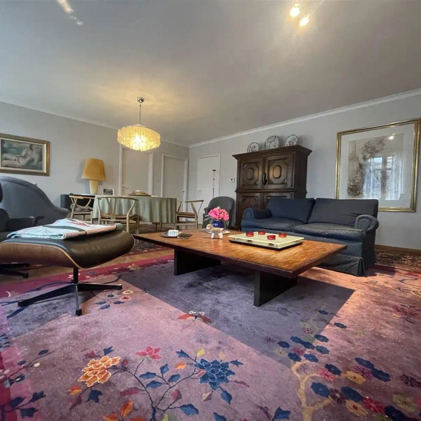 Ruim appartement met zicht op Grote Markt - Foto 1