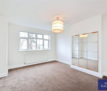 4 bedroom semi-detached house to rent - Photo 4