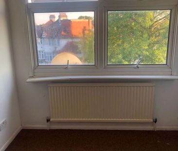 1 bedroom property to rent - Photo 3
