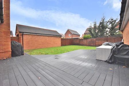 4 bedroom detached house to rent, - Photo 2