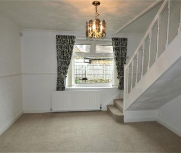 4 bedroom bungalow to rent - Photo 2
