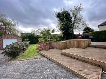 4 bedroom detached house to rent - Photo 2