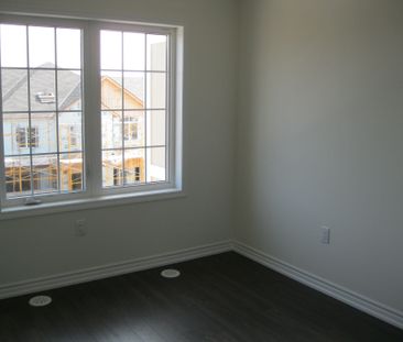 For Lease - 685 Laking Terrace, Milton, Ontario - Photo 4