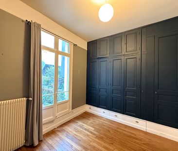 Location Appartement 4 pièces 103m² - Photo 4