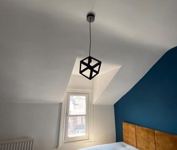 1 bedroom in a house share to rent - Photo 1