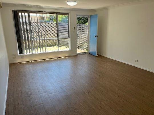 Private Villa Home - Photo 1