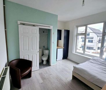 Nice Bedroom Property- Mins From City Centre, CV6 - Photo 5