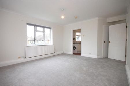 Studio to rent - Photo 3