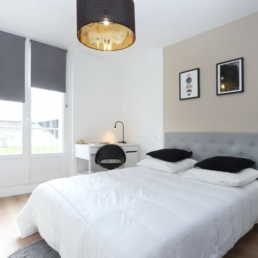 MOSTAGANEM Roommate 4 Bedrooms at Brest - Photo 2