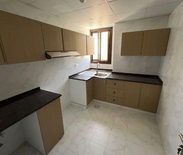One bedroom and living room in Al Rawda area, near - Photo 4
