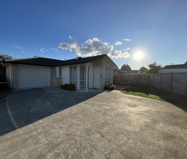 Low Maintenance Home - Photo 4