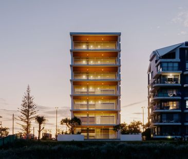 Rare Opportunity - beachfront apartment (fully furnished) available now, in Bianca by Mosaic - Photo 6