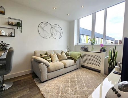 2 Bedroom Apartment To Let - Photo 3