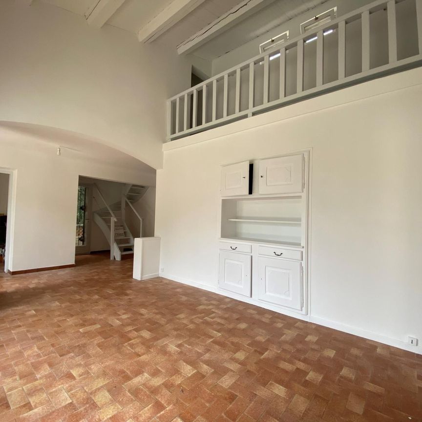 Location Maison 6 pièces 193m² ST BRES 34670 - Photo 1