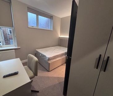 6 bedroom house of multiple occupation to rent - Photo 5