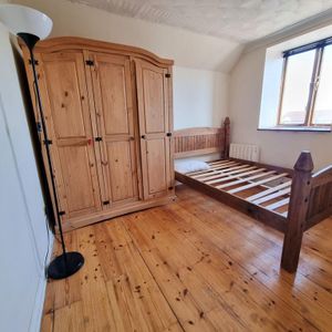 3 bedroom flat to rent - Photo 2