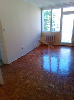 Kiadó felújított lakás - Tatabánya - Fotó 1