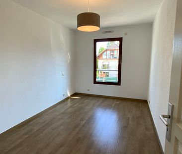 2-bedroom inverted duplex - 50 metres from Croix de Rozon customs stat - Foto 6