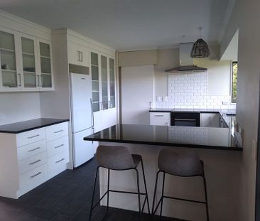 Peaceful country setting - Photo 4