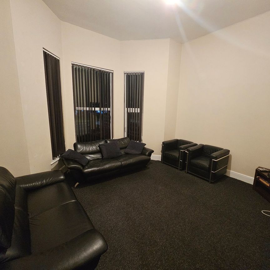 8 Bed Semi-Detached House, Wilbraham Road, M14 - Photo 1