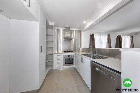 90 Cameron Road, Karabar NSW 2620 - House For Rent | Domain - Photo 4