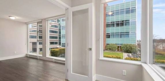 Quiet & bright Unfurnished 2Bdm northwest corner unit in modern CAMBIE - Photo 2